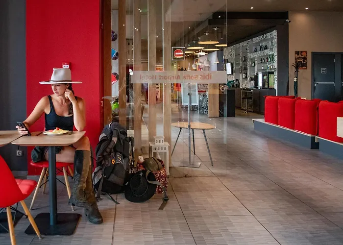 Airportstay Bg - Free Shuttle And Own Parking Aparthotel Sofia