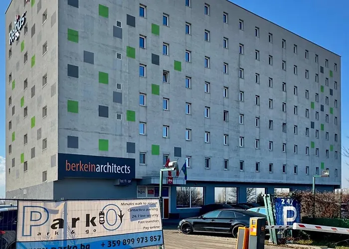 Airportstay Bg - Free Shuttle And Own Parking Sofia