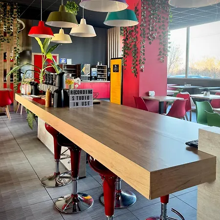 Lejlighedshotel Airport Free Shuttle And Parking 3*