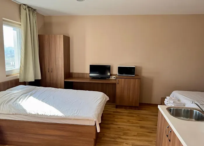 Hotel apartamentowy Airport Free Shuttle And Parking