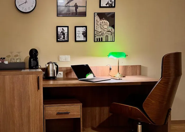 Airport Free Shuttle And Parking Hotel apartamentowy