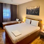 Ξενοδοχείο με διαμερίσματα Airportstay Bg - Free Shuttle And Own Parking 3*