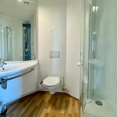 Apart-hotel Airport Free Shuttle And Parking Sófia