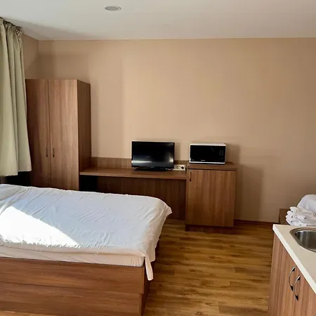 Hotel de apartamente Airport Free Shuttle And Parking