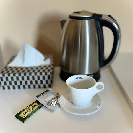 Airport Free Shuttle And Parking Apart-hotel