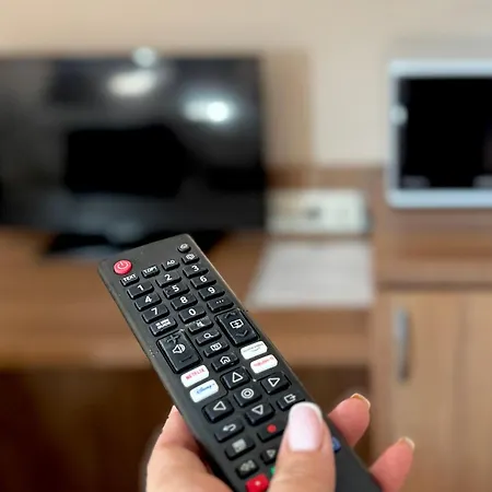 Airport Free Shuttle And Parking Apart-hotel