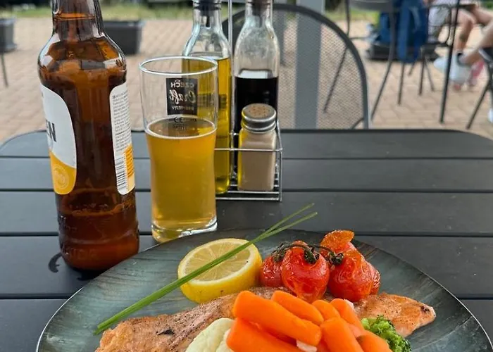 Aparthotel Airport Free Shuttle And Parking