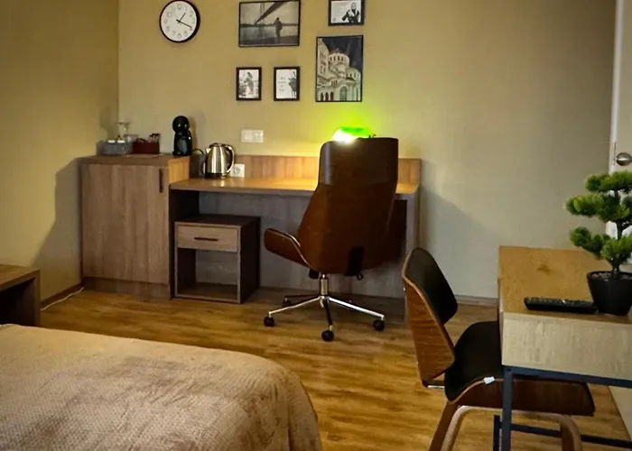 Airport Free Shuttle And Parking