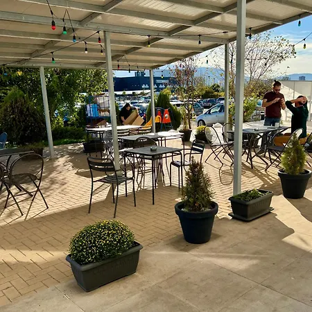 Airportstay Bg - Free Shuttle And Own Parking 3* София