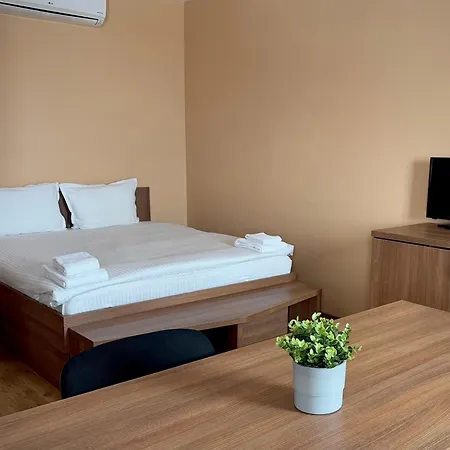 Airportstay Bg - Free Shuttle And Own Parking 3* София