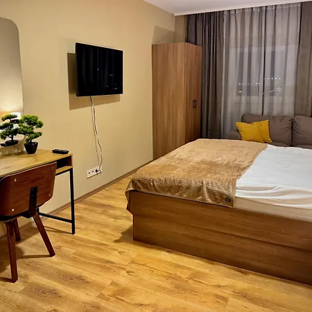Airportstay Bg - Free Shuttle And Own Parking 3*
